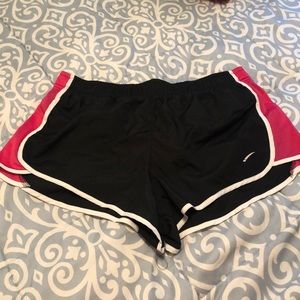 L.A. Gear Women’s Running Shorts Size XL
